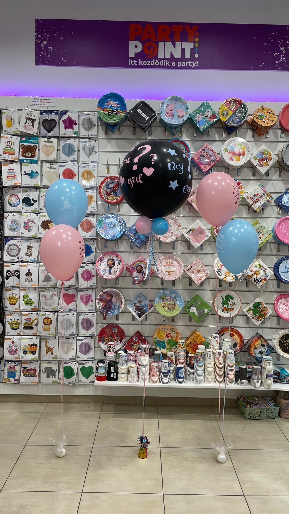 Babaneme felfedő lufi